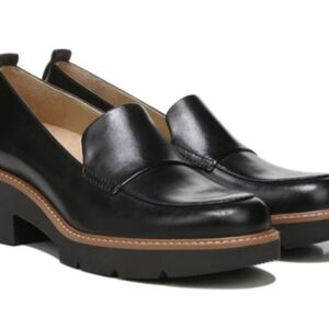 NATURALIZER DARRY LUG SOLE LOAFER